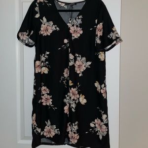Dynamite black with pink flowers t shirt dress